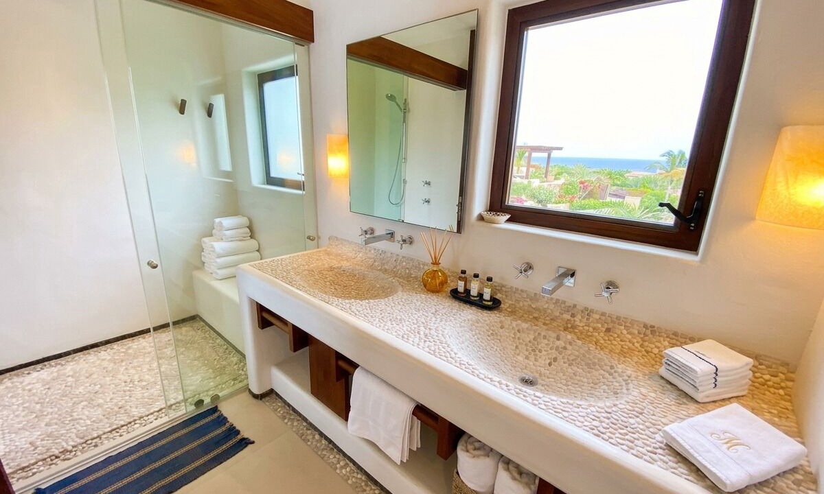 Photo of Bathroom in Zihuatanejo