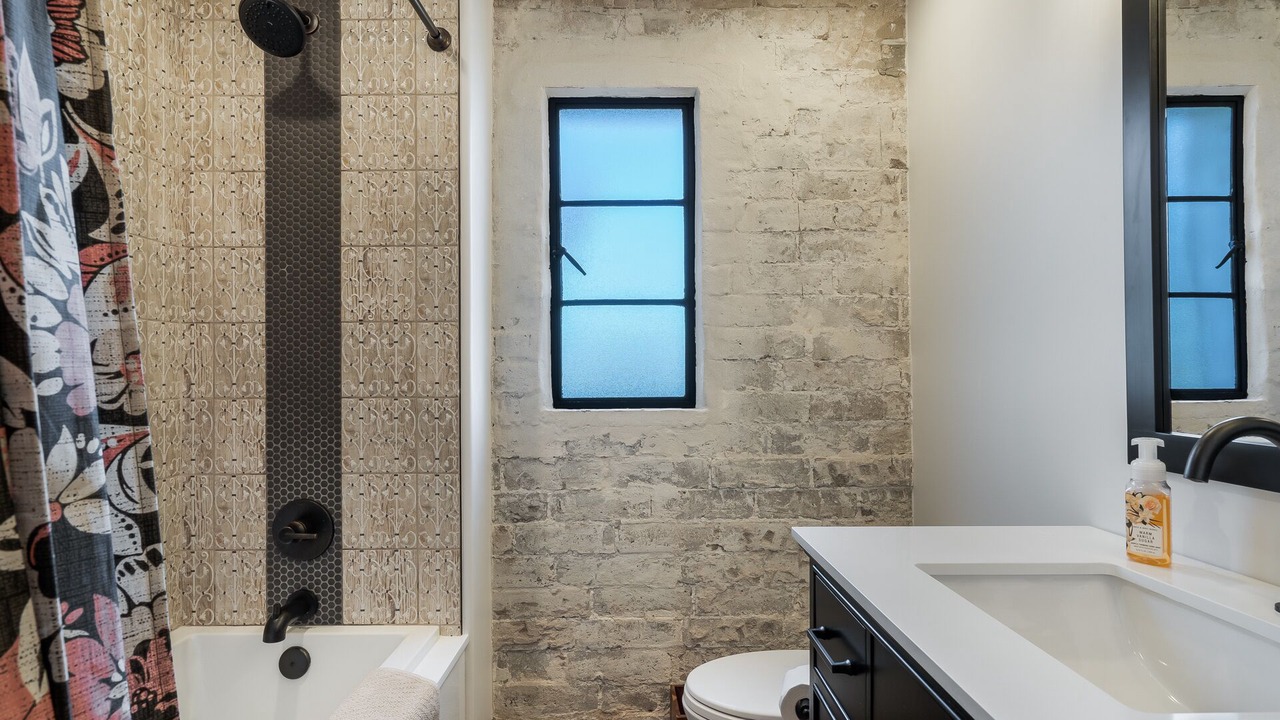 Photo of Bathroom in South Mountain