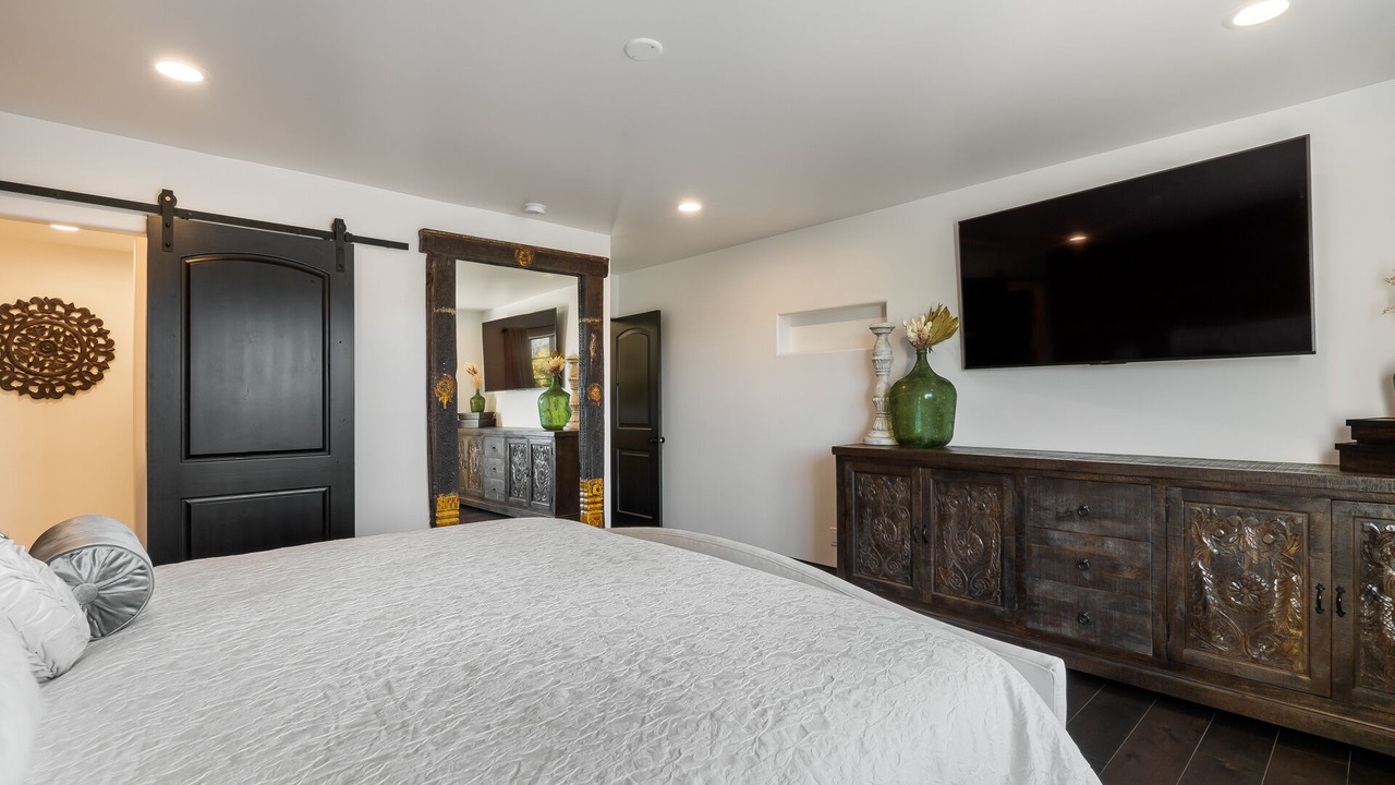 Photo of Bedroom in South Mountain