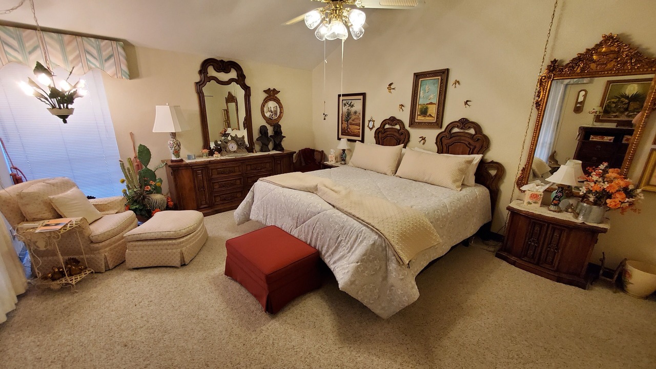 Photo of Bedroom in Lake Biltmore Estates