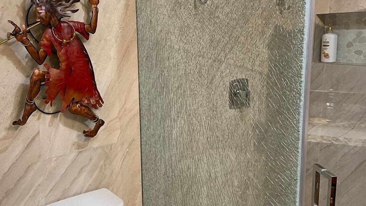 Photo of Bathroom in Marina