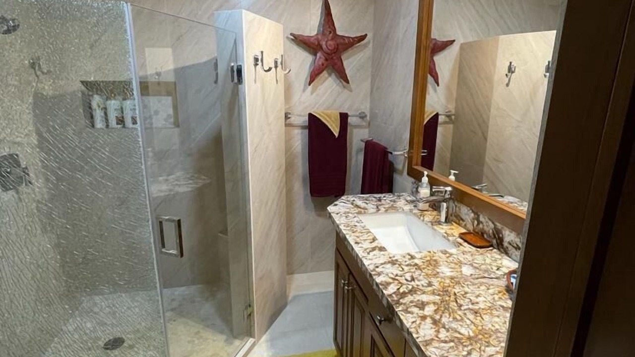 Photo of Bathroom in Marina