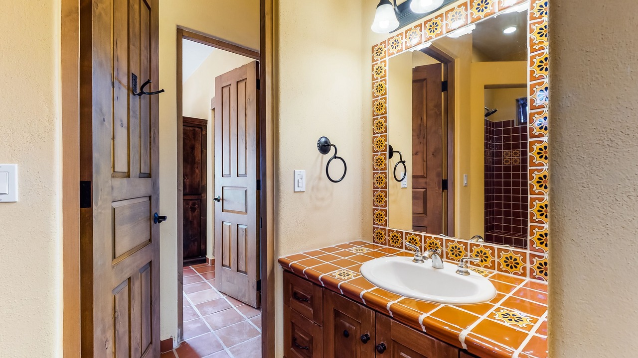 Photo of Bathroom in Nopolo