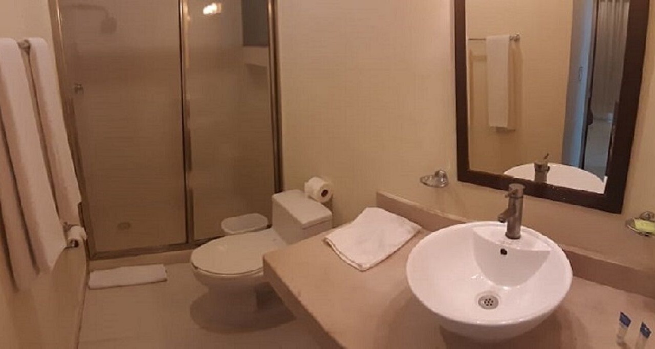 Photo of Bathroom in 12th Street