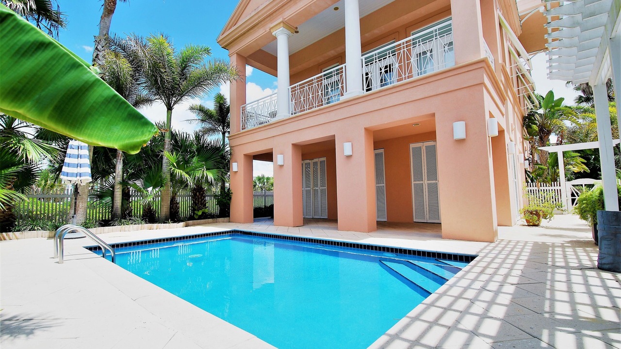 Photo of Outdoor in The Shores
