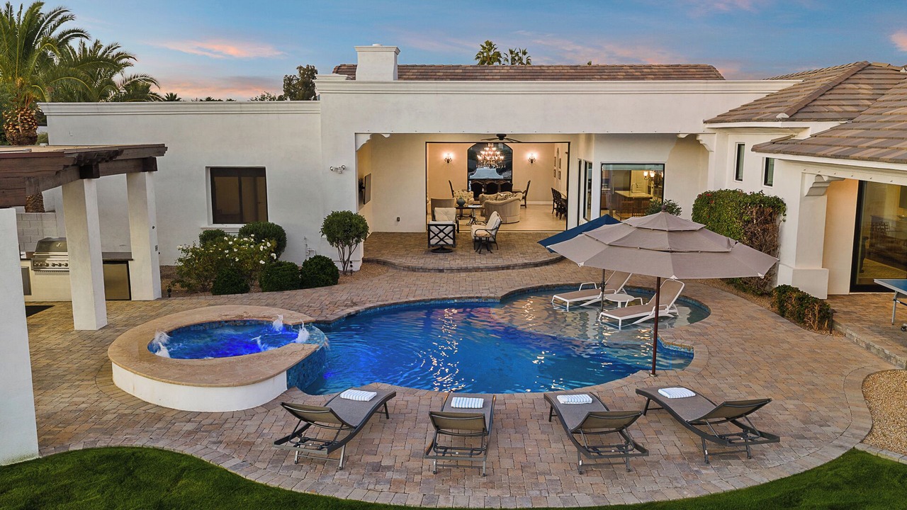 Photo of Outdoor in Tierra Feliz North