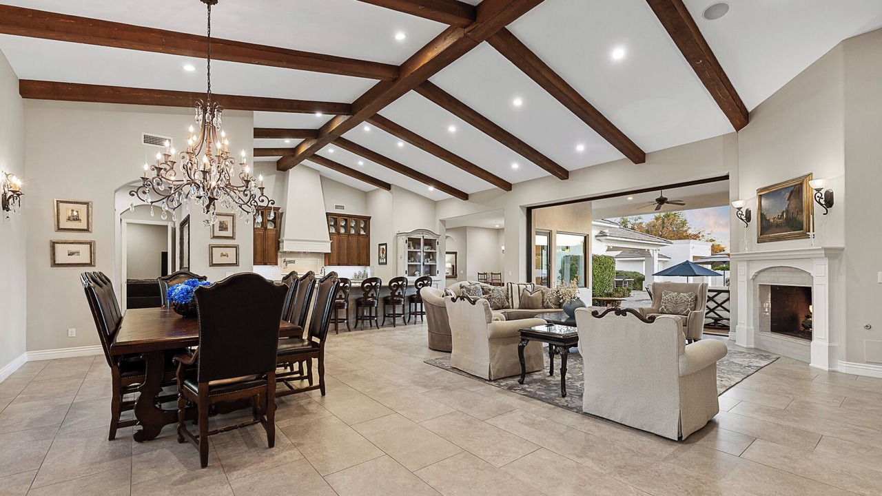 Photo of Livingroom in Tierra Feliz North
