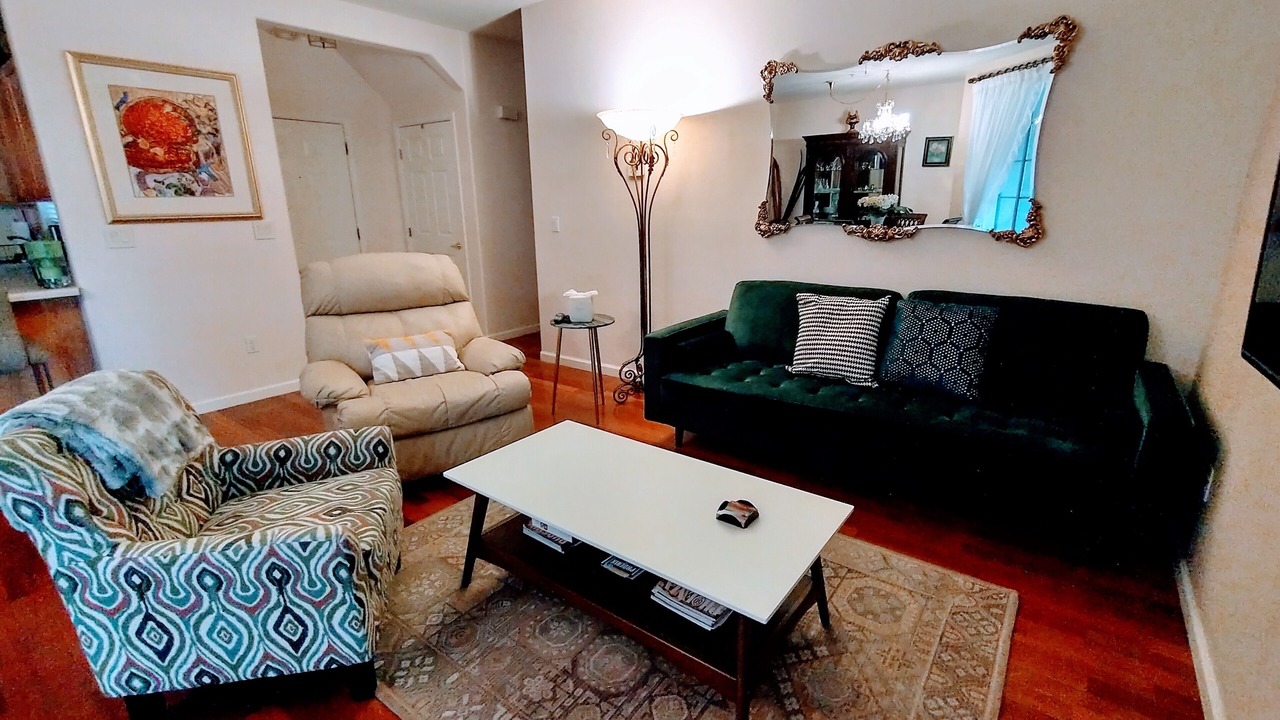 Photo of Bedroom in Palm Valley