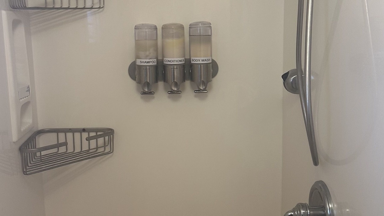 Photo of Bathroom in Steeplechase