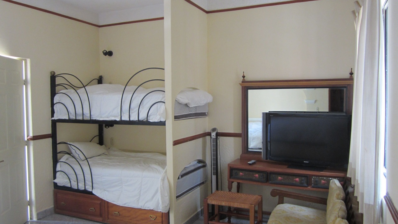 Photo of Bedroom in Raquet Club