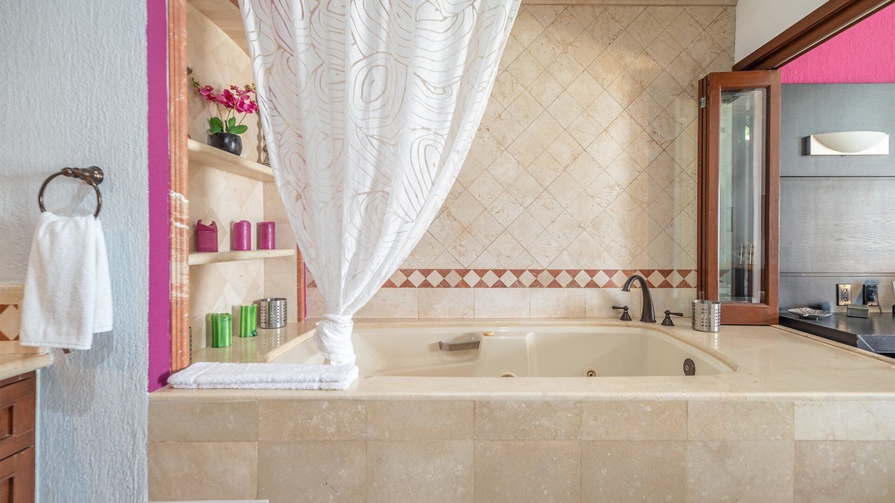 Photo of Bathroom in Bella Vista