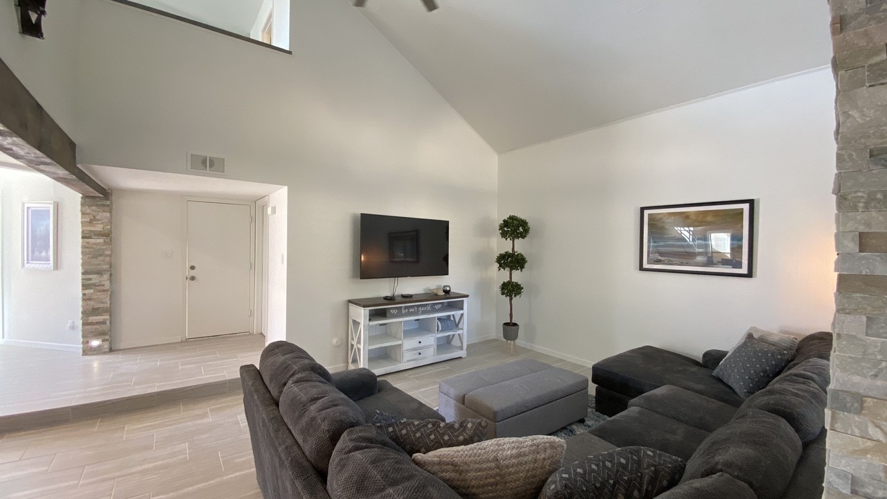 Photo of Livingroom in Chandler