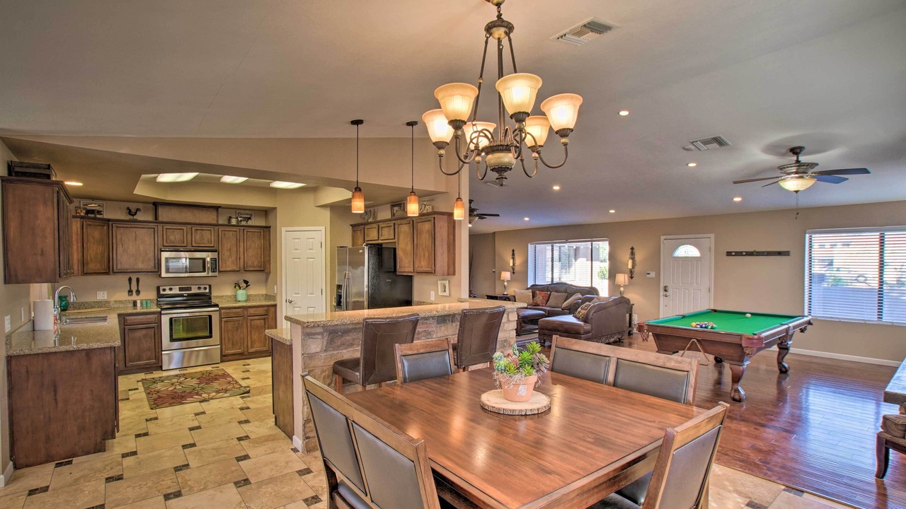 Photo of Livingroom in Saddleback Hills