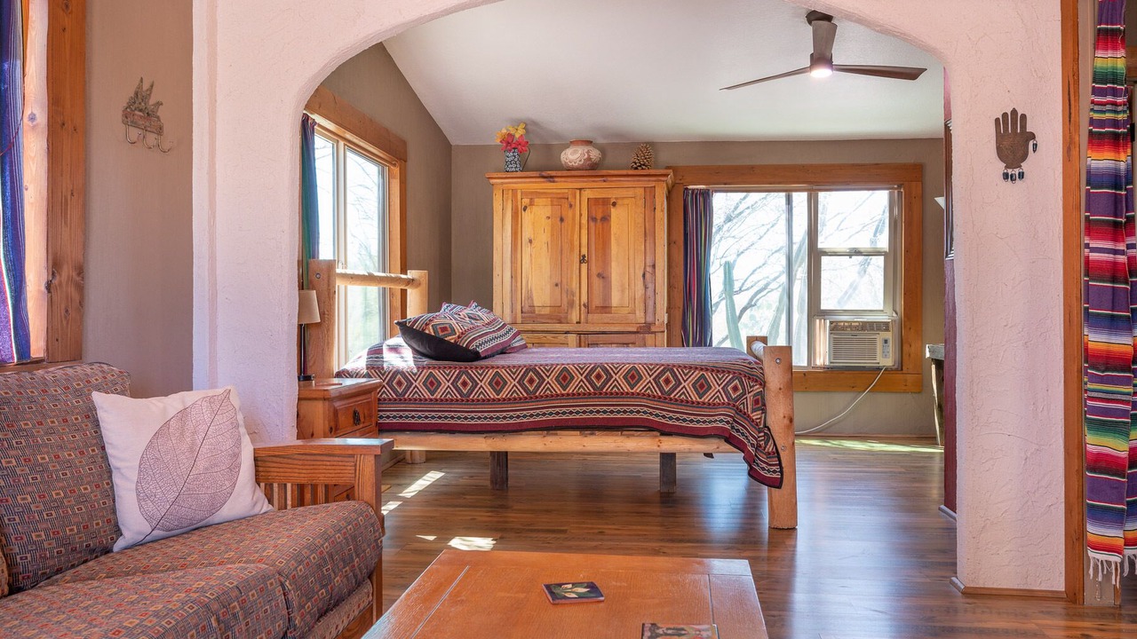Photo of Bedroom in Picture Rocks