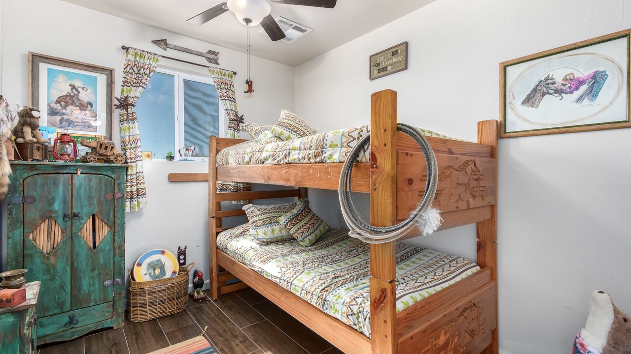 Photo of Bedroom in New River