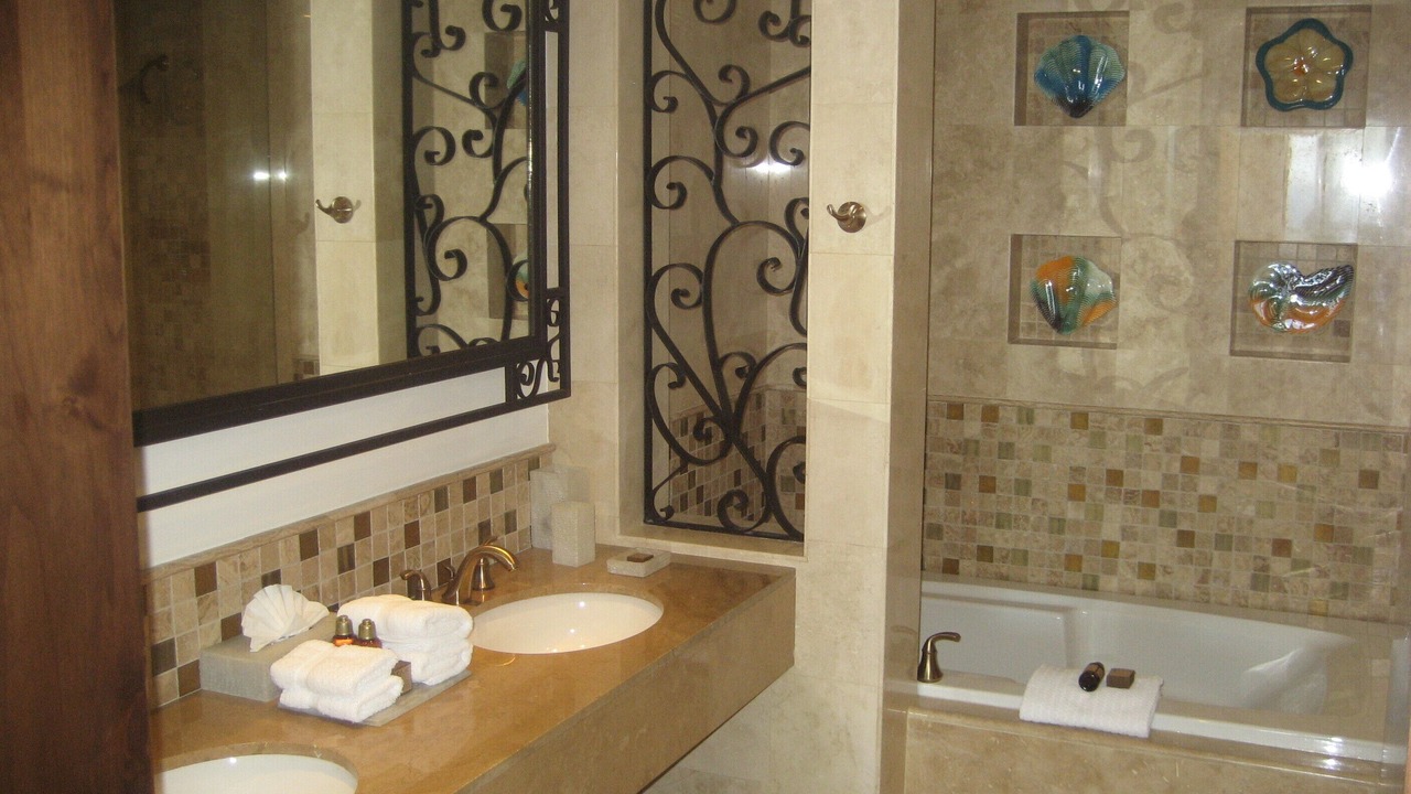 Photo of Bathroom in Marina