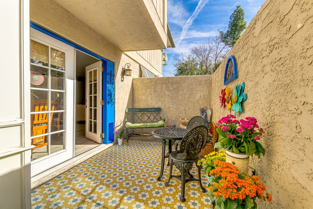 Photo of Patio Balcony in The Lakes