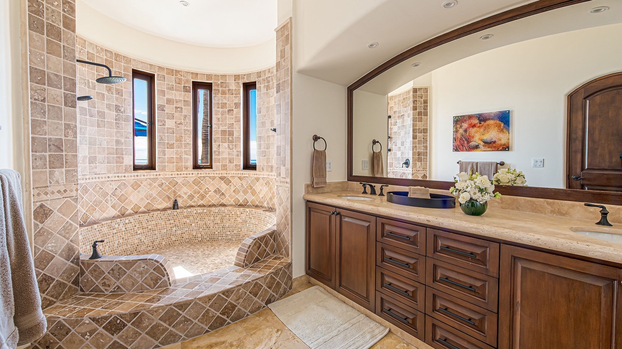 Photo of Bathroom in Buzzards