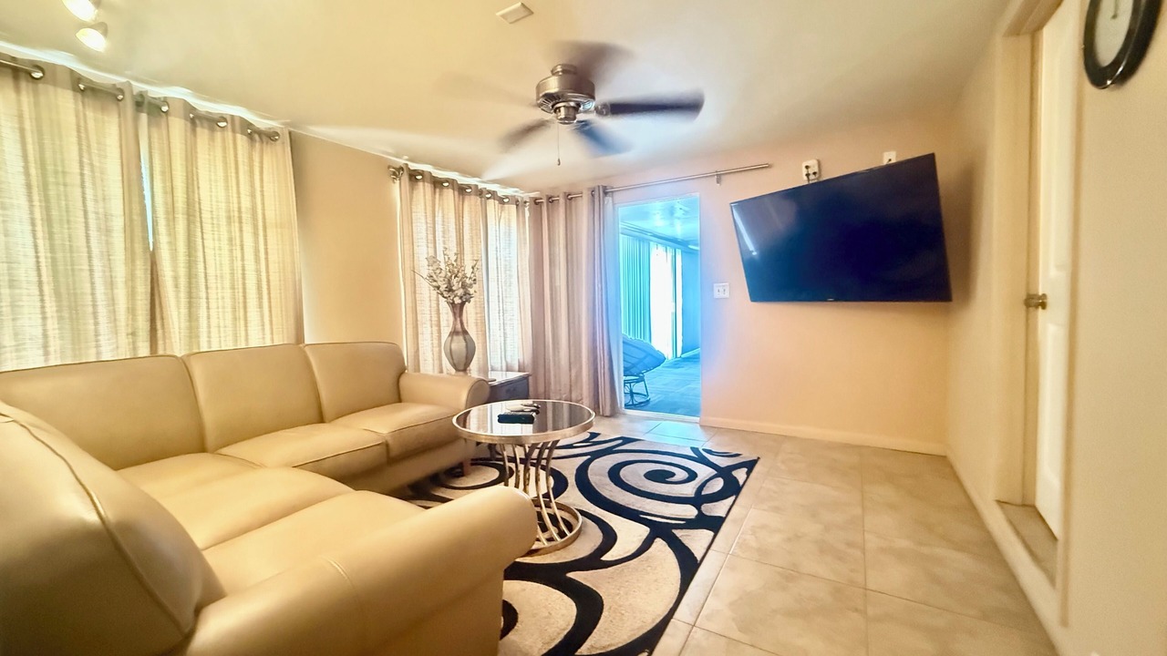 Photo of Livingroom in Fortuna Foothills
