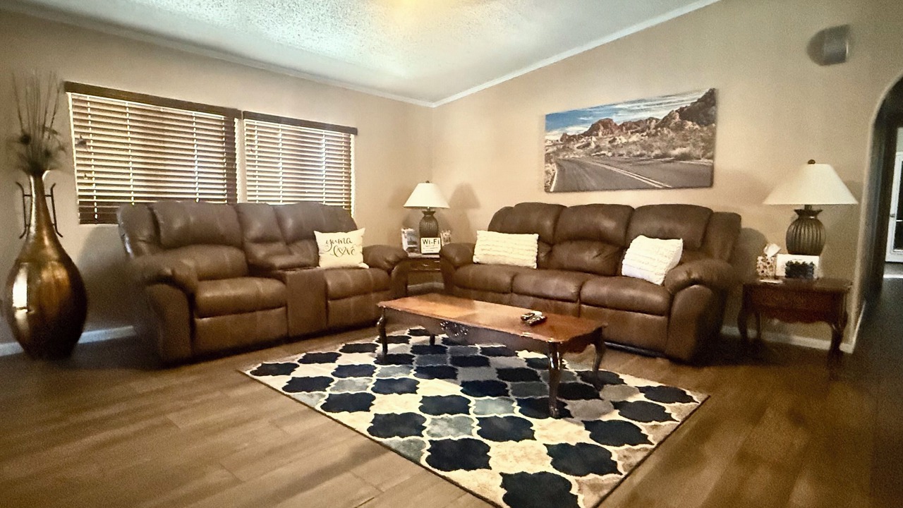 Photo of Livingroom in Fortuna Foothills