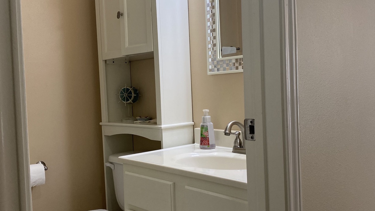 Photo of Bathroom in Brownsville