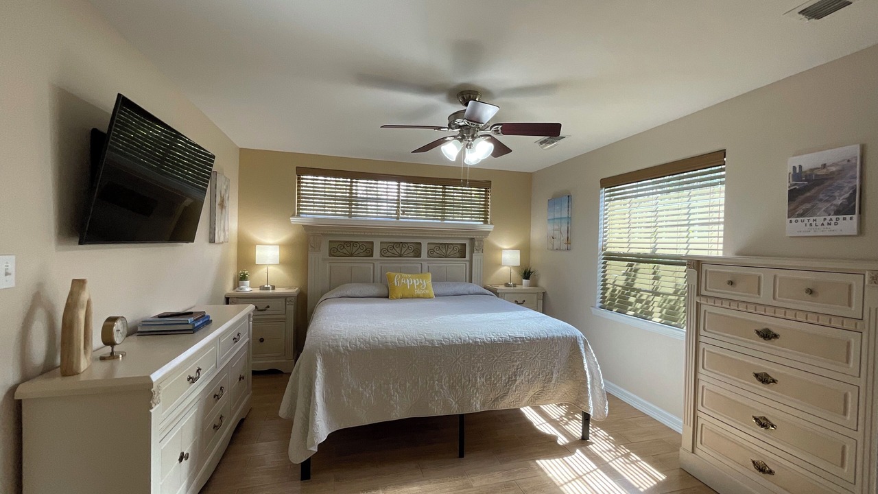 Photo of Bedroom in Brownsville
