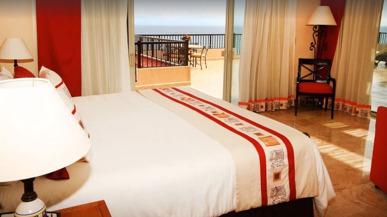 Photo of Bedroom in Flamingos