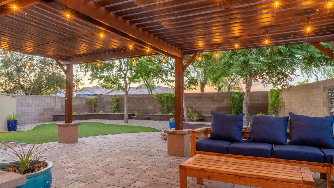 Photo of Patio Balcony in Provinces Master Community