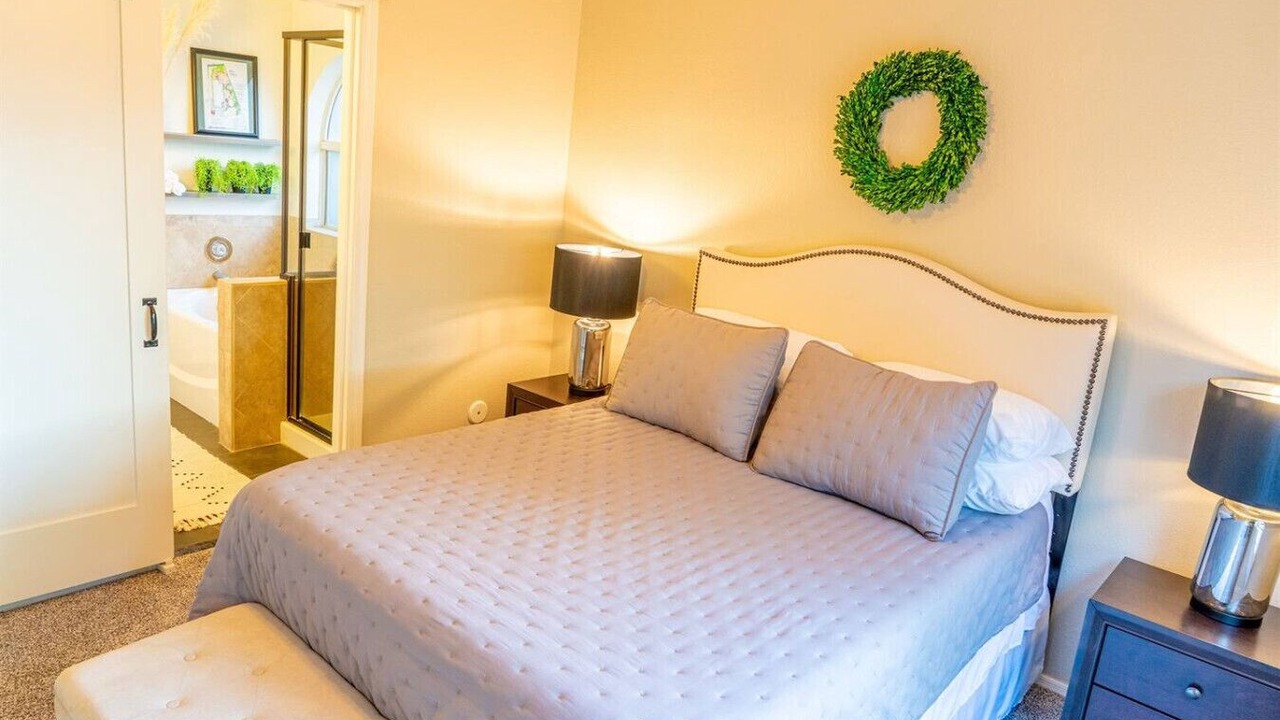 Photo of Bedroom in Provinces Master Community