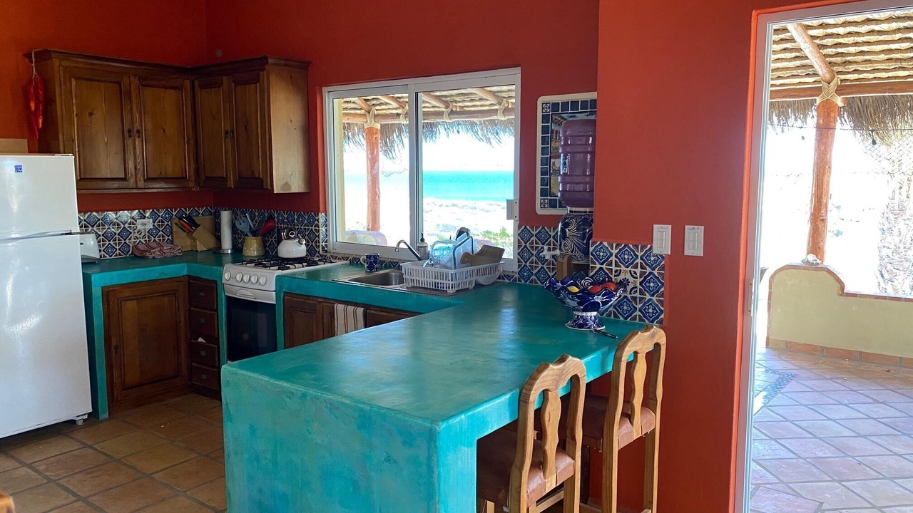 Photo of Kitchen in Vinorama