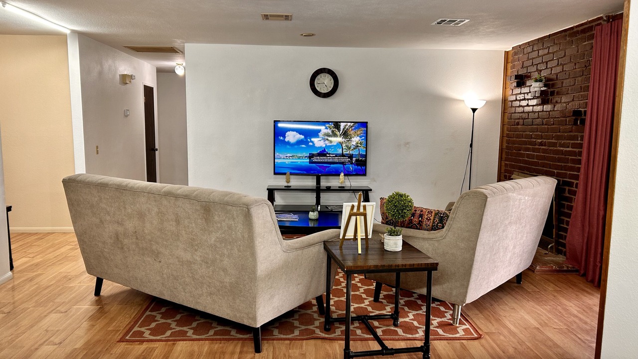 Photo of Livingroom in Palmdale