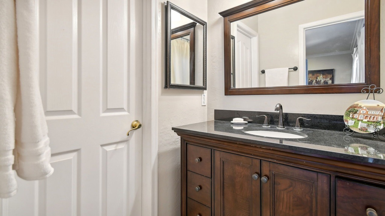 Photo of Bathroom in Val Vista Lakes