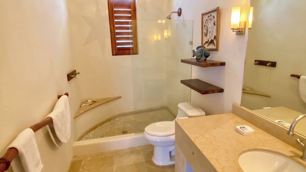 Photo of Bathroom in Playa Las Gatas