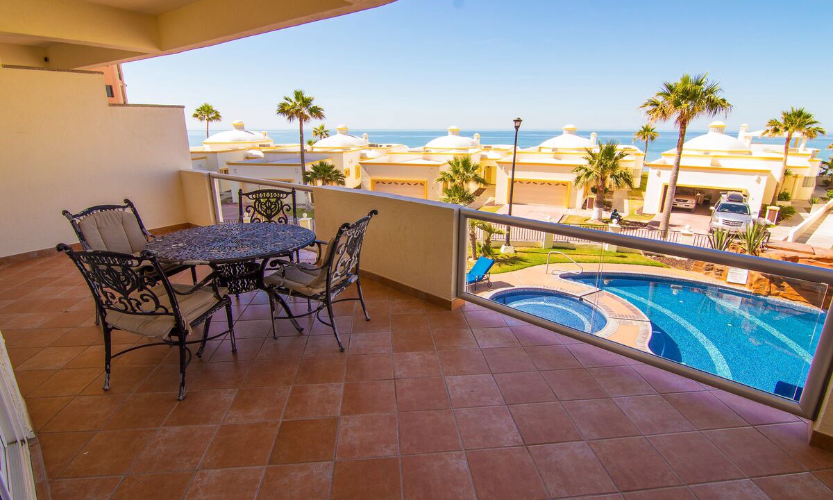 Photo of Patio Balcony in Sandy Beach