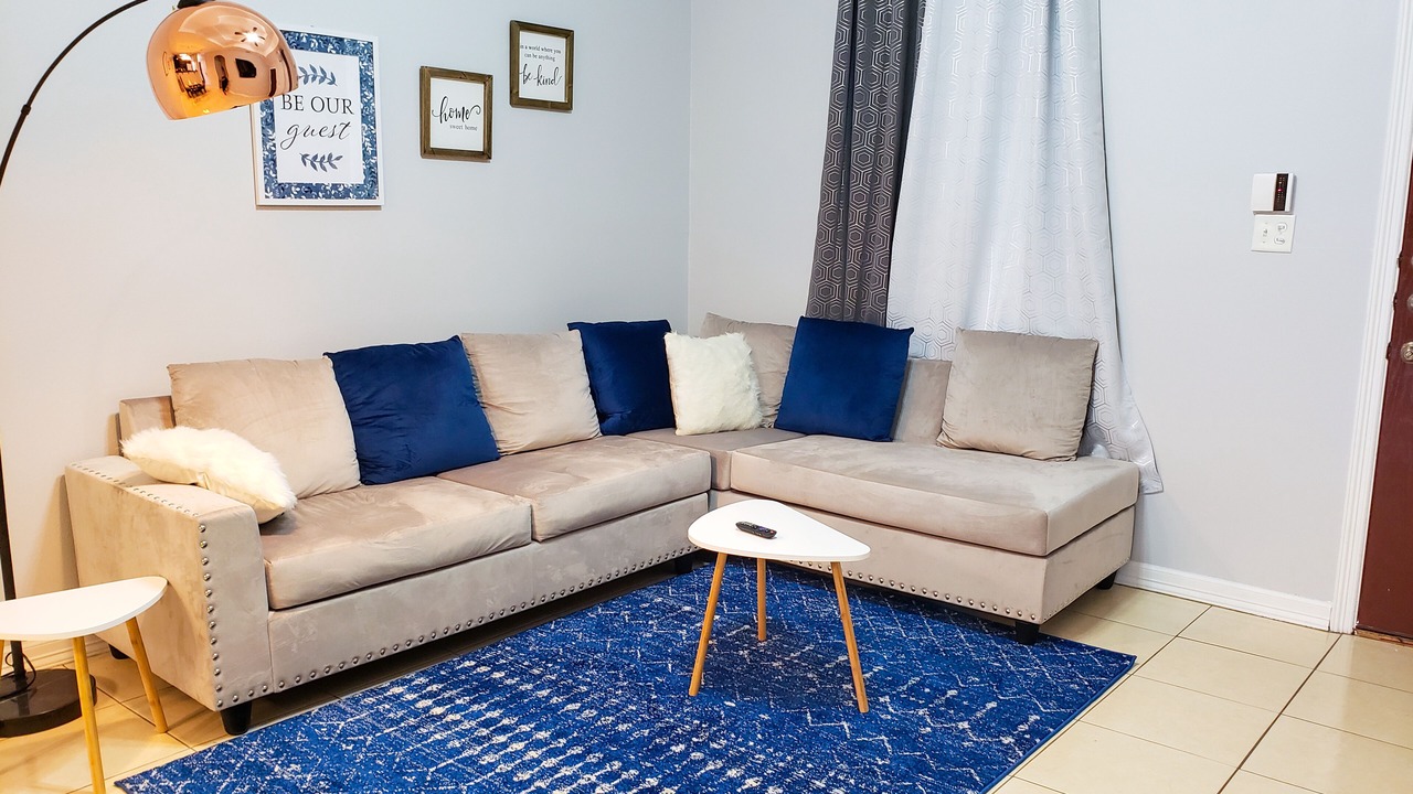 Photo of Livingroom in Edinburg