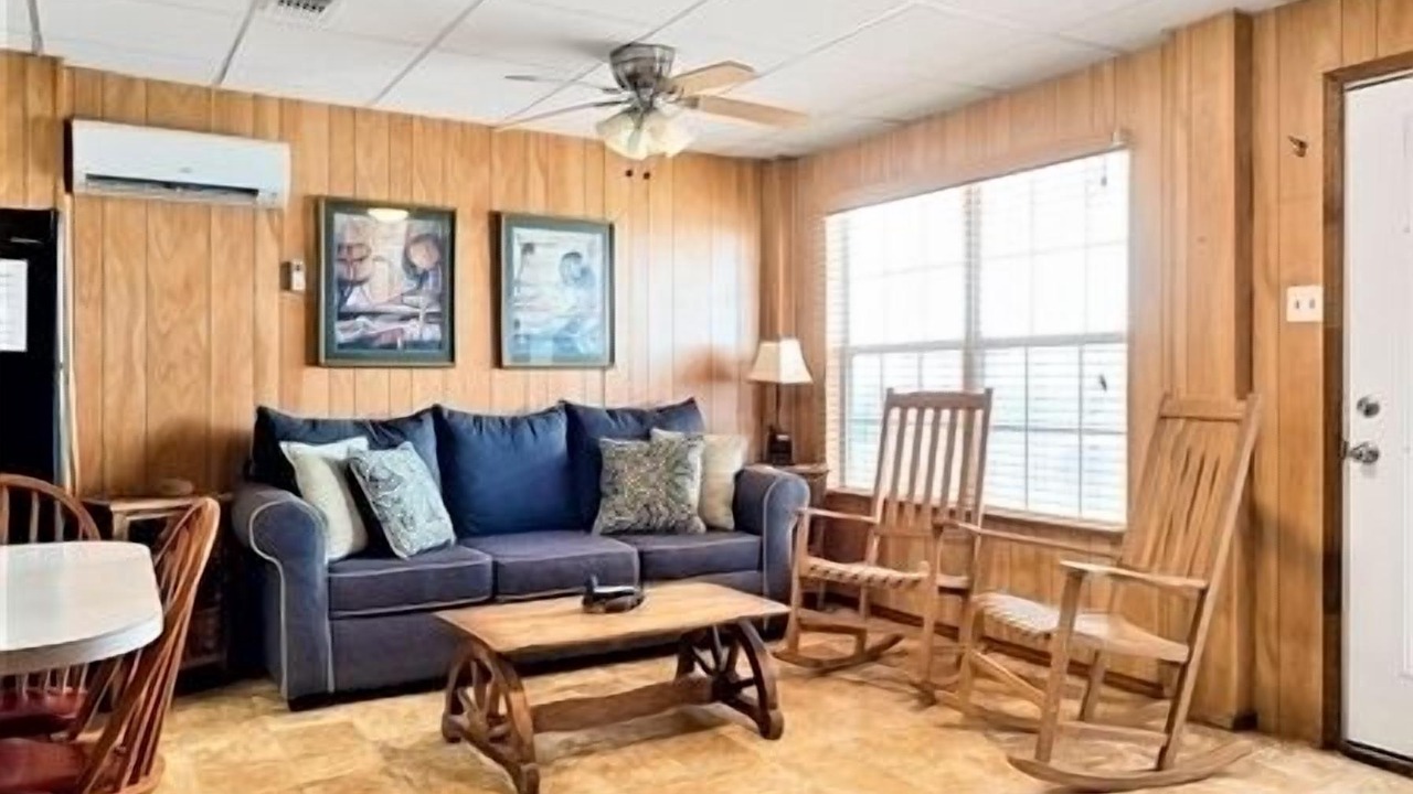 Photo of Livingroom in Port Mansfield