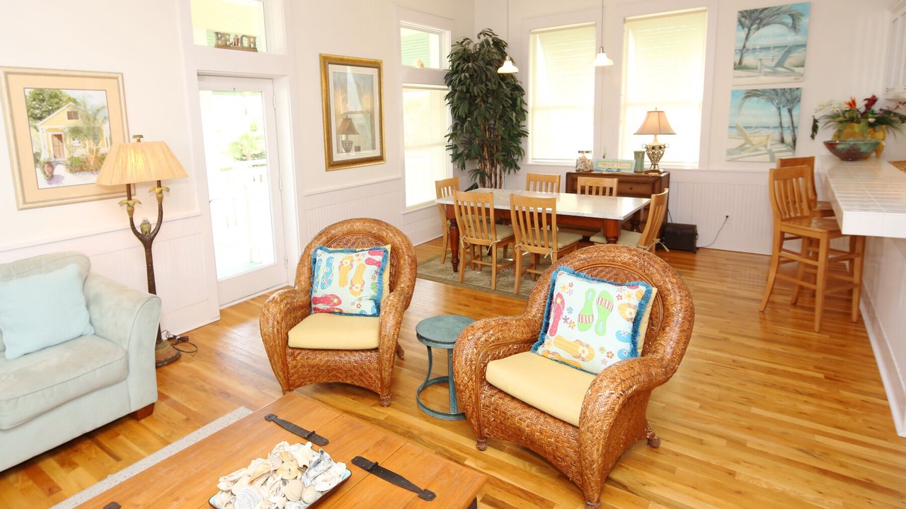 Photo of Livingroom in The Shores