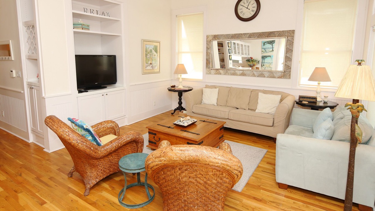 Photo of Livingroom in The Shores