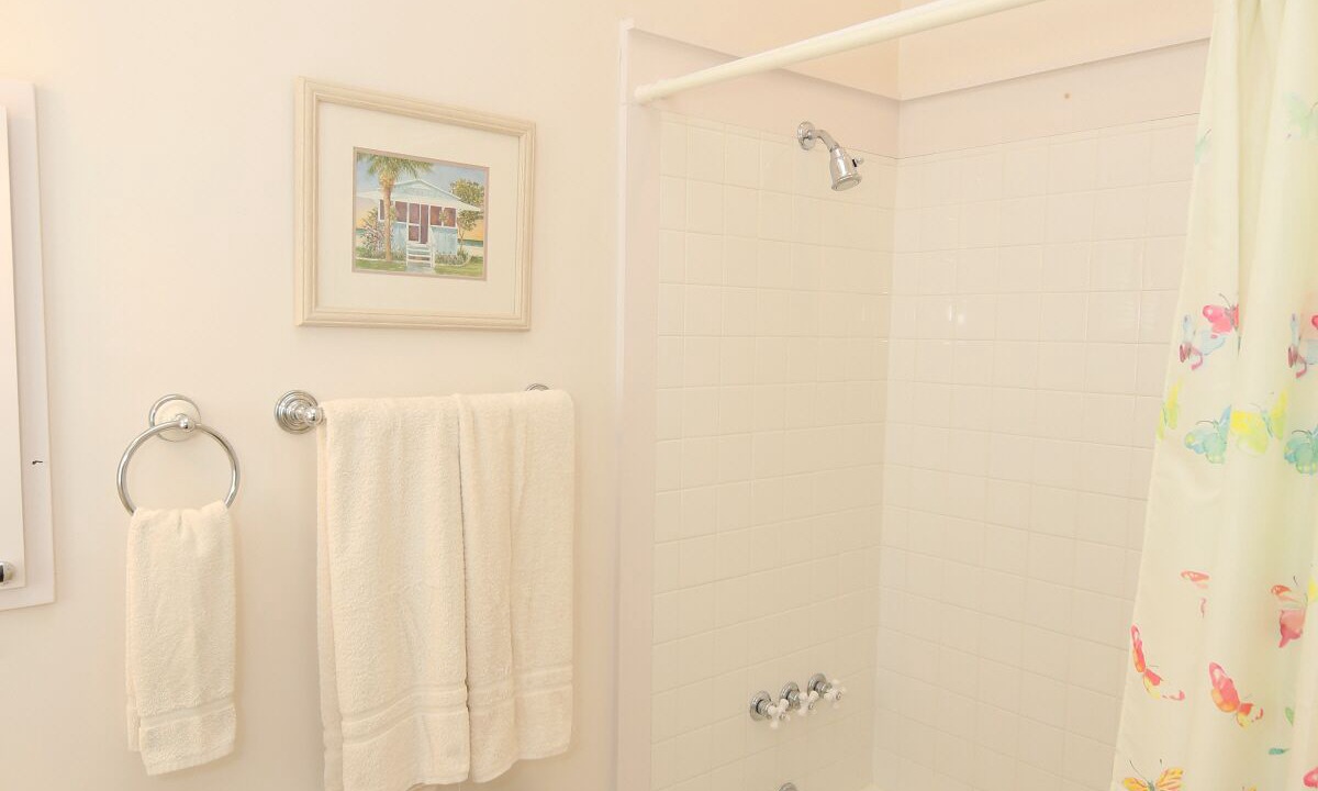 Photo of Bathroom in The Shores