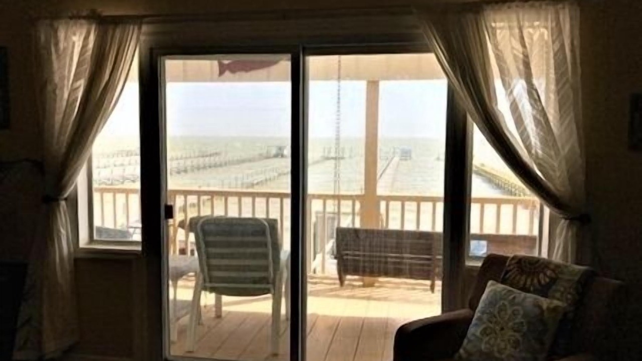 Photo of Livingroom in Port Mansfield