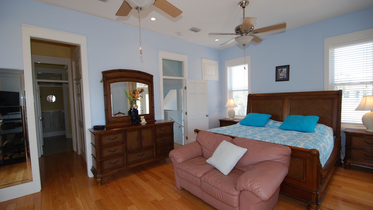 Photo of Bedroom in The Shores