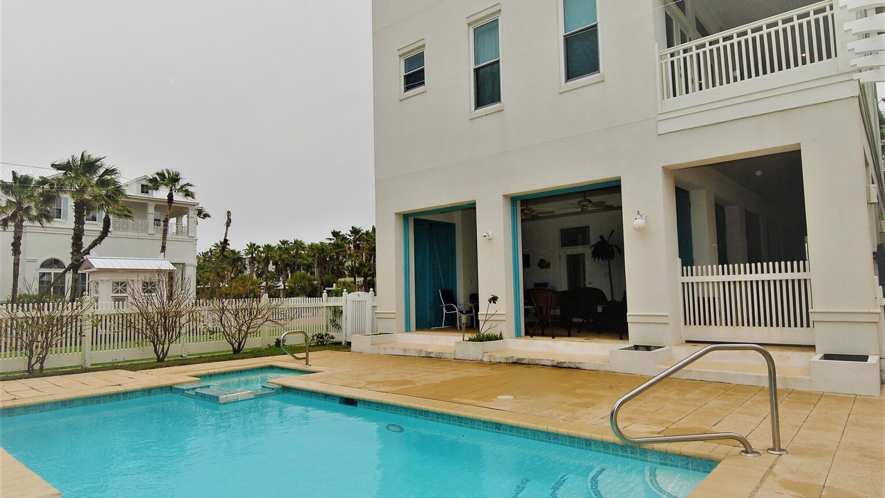Photo of Outdoor in The Shores