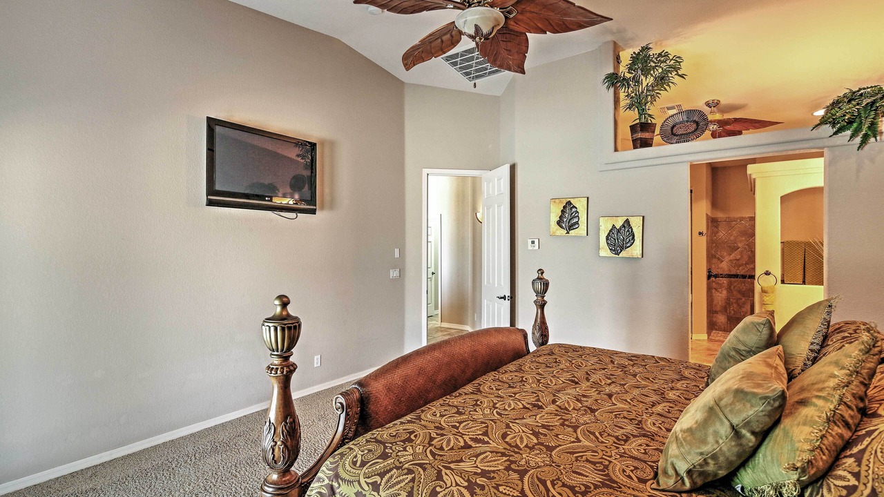 Photo of Bathroom in Desert Hills