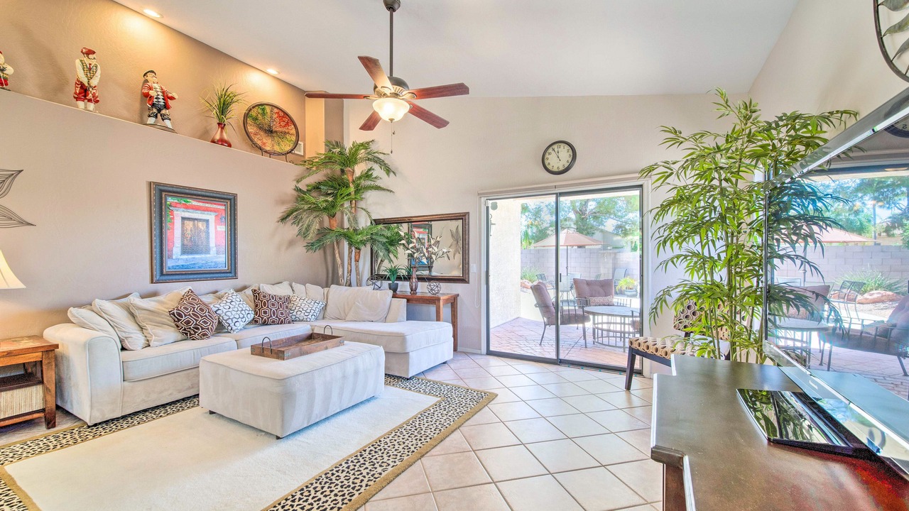Photo of Livingroom in Ocotillo