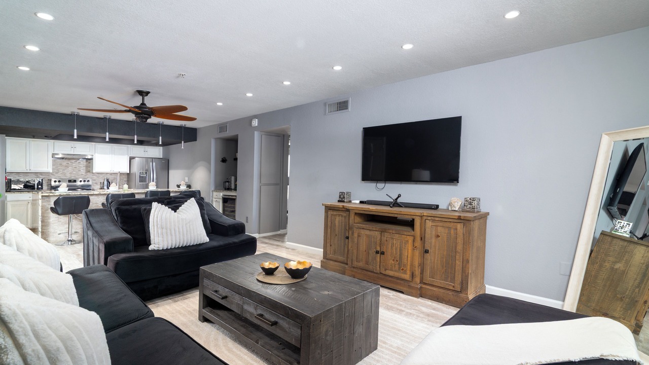 Photo of Livingroom in South Scottsdale