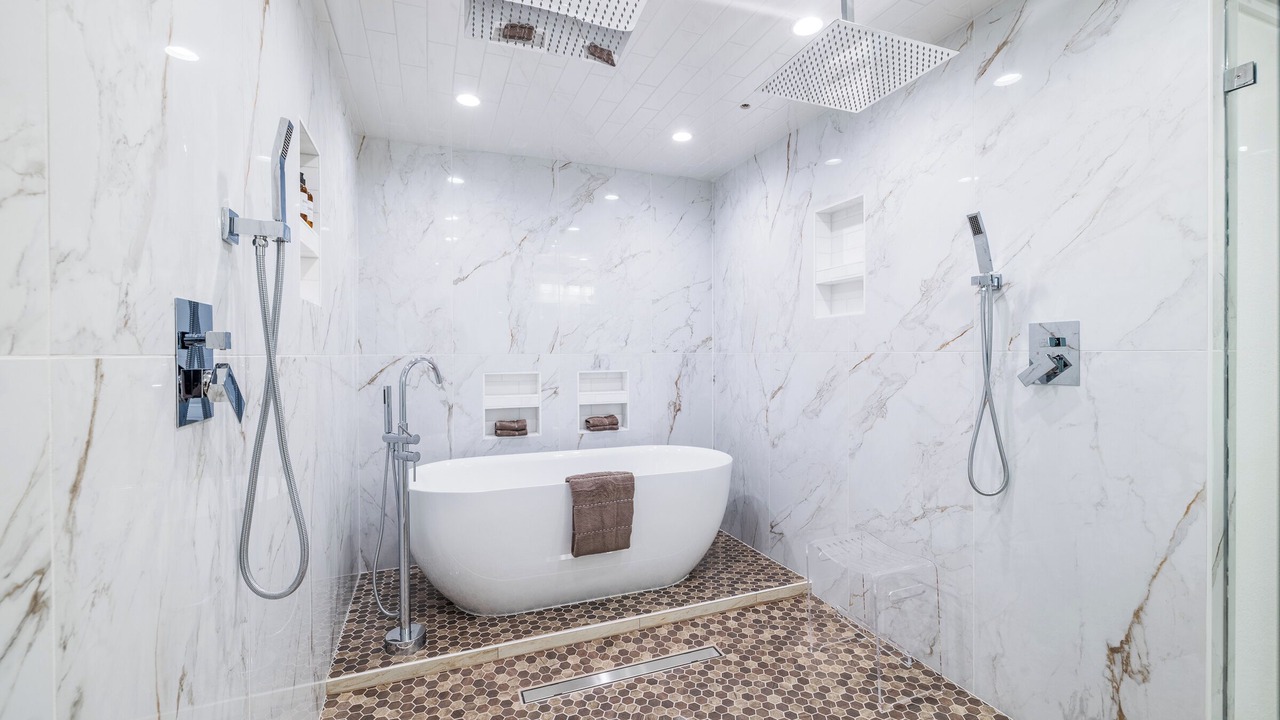 Photo of Bathroom in Pinnacle Peak