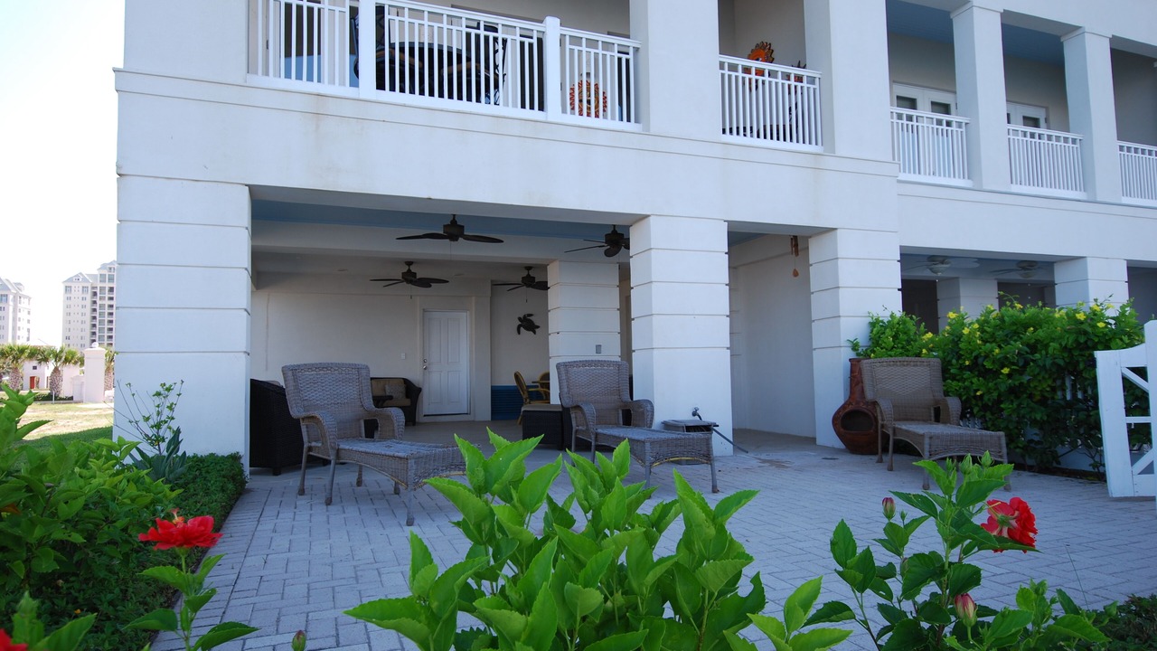 Photo of Patio Balcony in The Shores