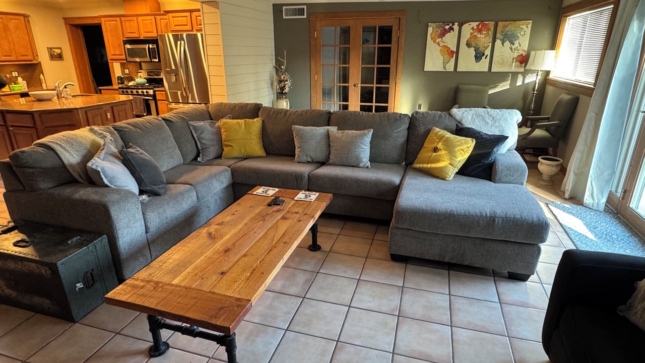 Photo of Livingroom in Peaceful Valley