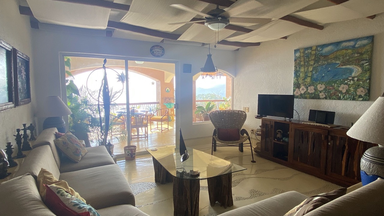 Photo of Livingroom in Zihuatanejo