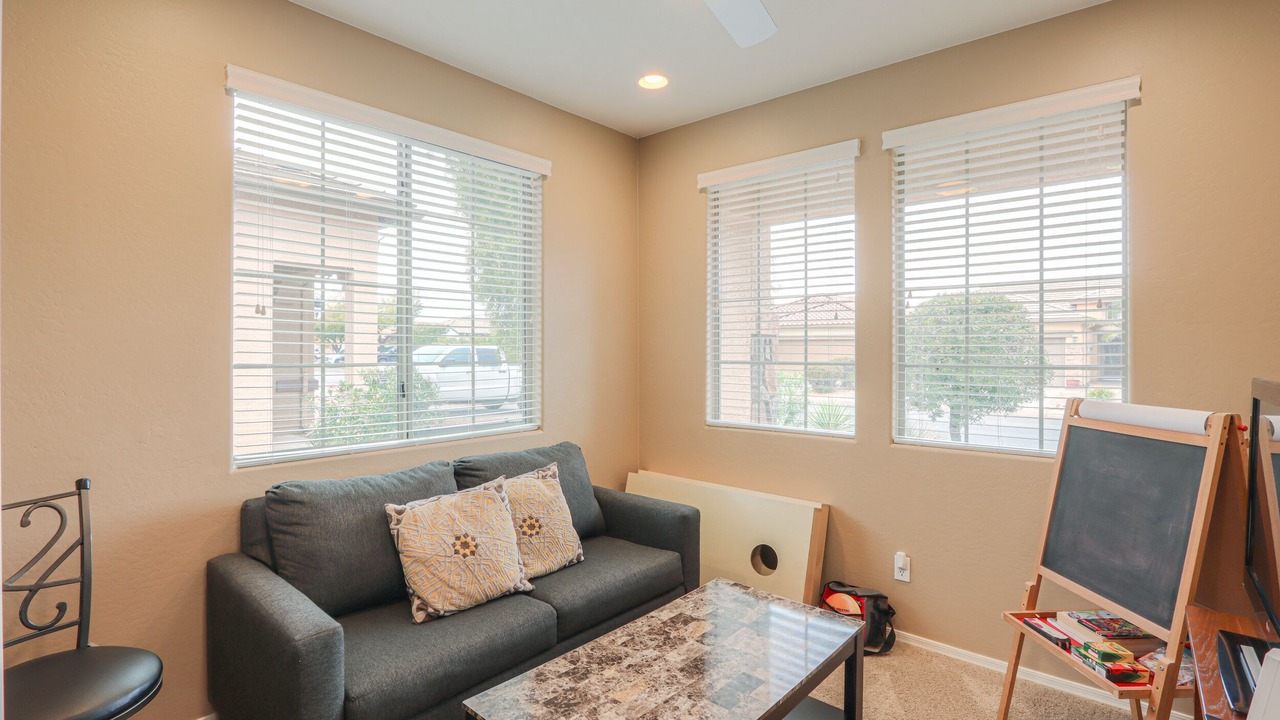 Photo of Livingroom in Maricopa